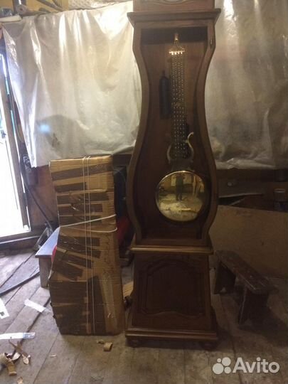 Старинные напольные часы Morbier (Haut-Jura)