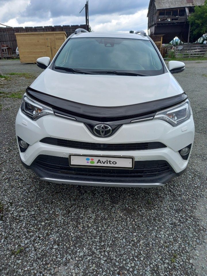 Toyota RAV4: фото владельца
