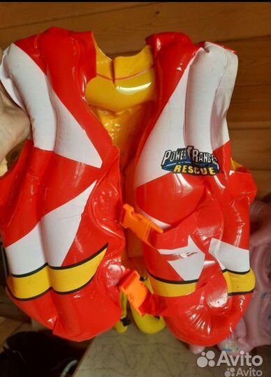 Жилет круг надувной новый
