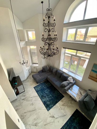 Дом 300 м² на участке 12,5 сот.