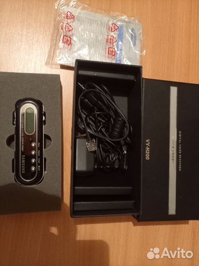 Диктофон Samsung vy-h200