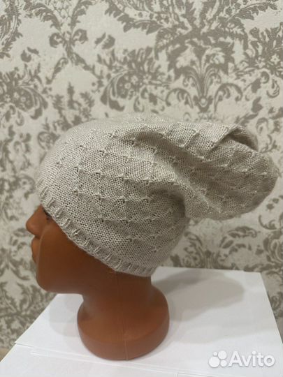 Шапки женские вязаные