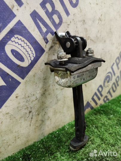 Ограничитель двери передний правый Ford C-Max