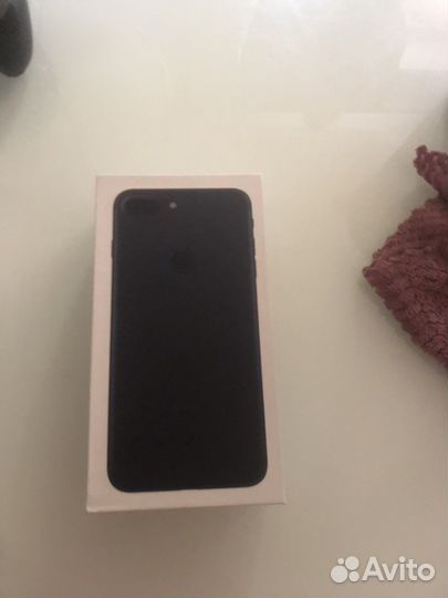 iPhone 8 plus 64gb разбитый