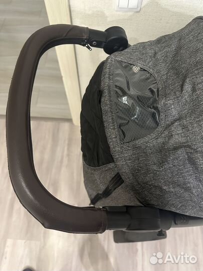 Коляска прогулочная Model One