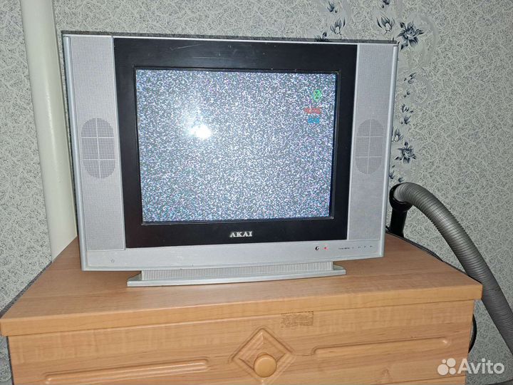 Телевизор бу akai
