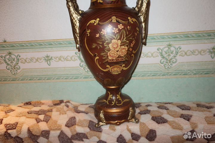 Большая красивая Ваза