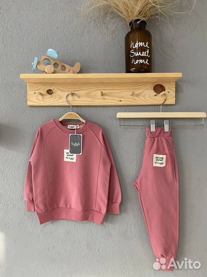 Костюм детский новый