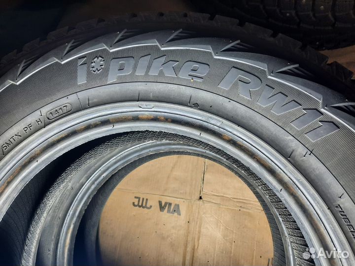 Hankook I'Pike RW11 215/70 R16 100T