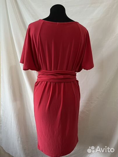 Платье новое размер 46
