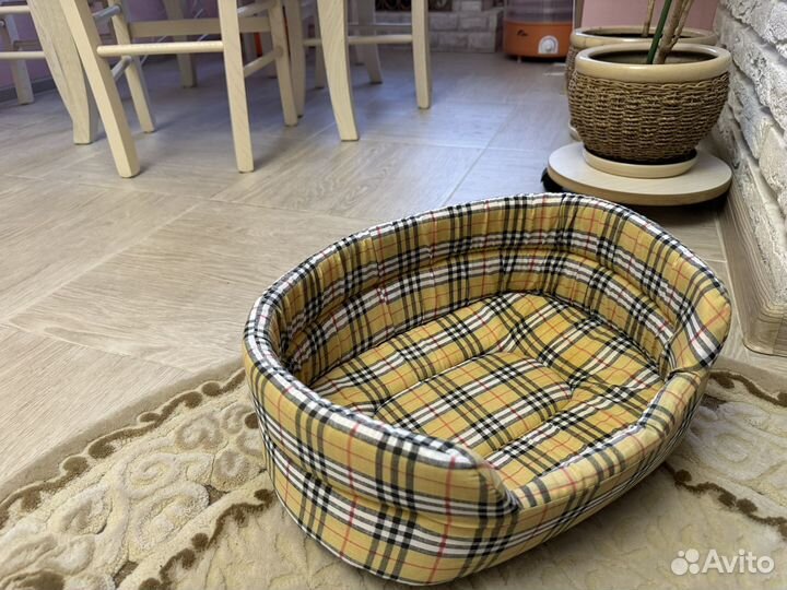 Лежанка для собак и кошек