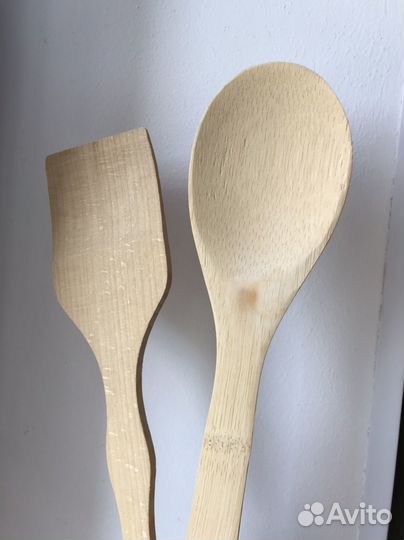 Деревянные лопатка и ложка
