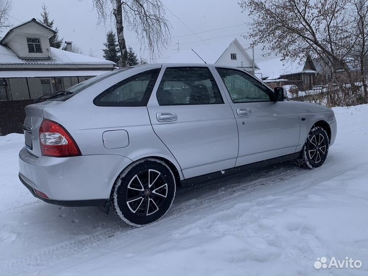 LADA Priora 1.6 МТ, 2013, 100 000 км