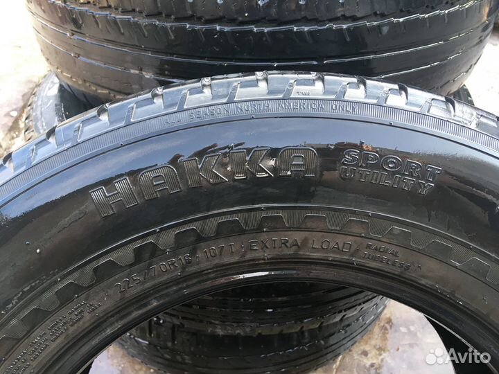 Nokian Tyres Hakkapeliitta Truck F2 225/70 R16 и 225/70 R16