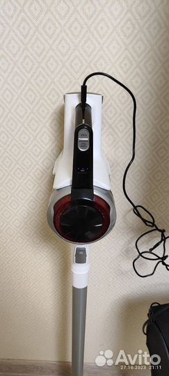 Вертикальный пылесос