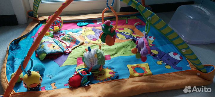 Развивающий коврик