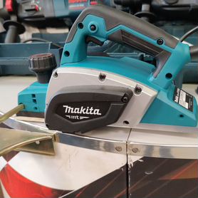 Электрорубанок makita 82 мм. 620 w