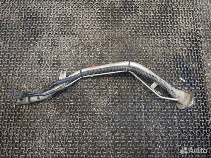 Горловина заливная топливная Ford Escape, 2006