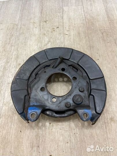 Механизм ручного тормоза задний правый Mitsubishi