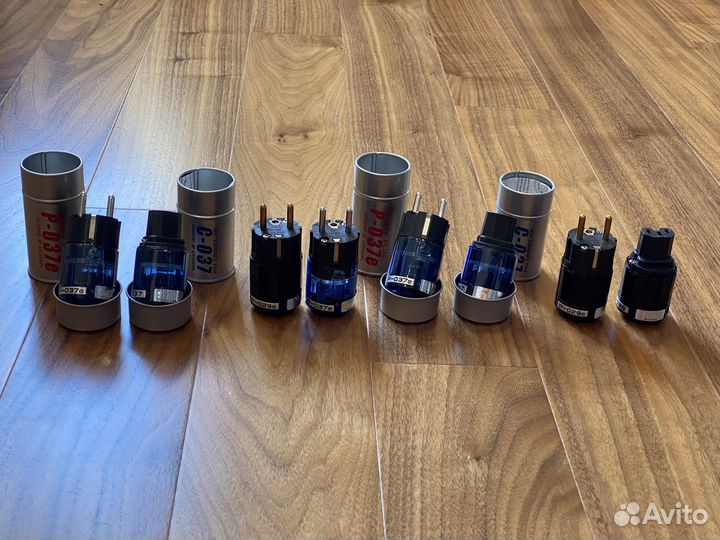 Силовые коннекторы Oyaide Furutech -40 процентов