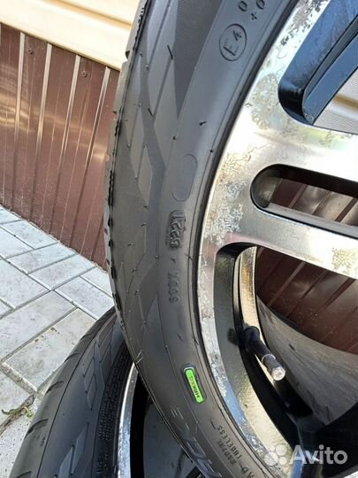 Nokian Tyres Hakka Black 225/50 R17