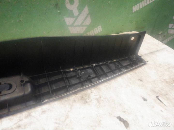 Накладка (кузов внутри) Ниссан Мурано 02-08