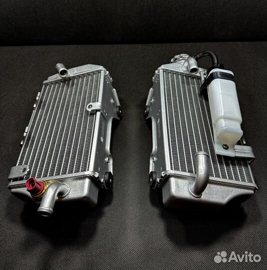 Радиаторы охлаждения на эндуро мотоциклы рама K7