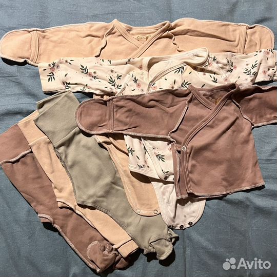 Одежда для девочки 62 (2-4 мес)