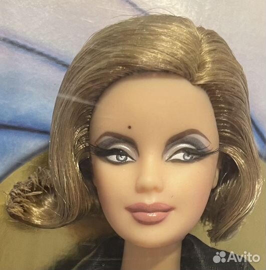 Barbie Pussy Galore / Dr. No James Bond