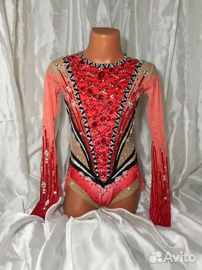Гимнастический купальник для выступлений