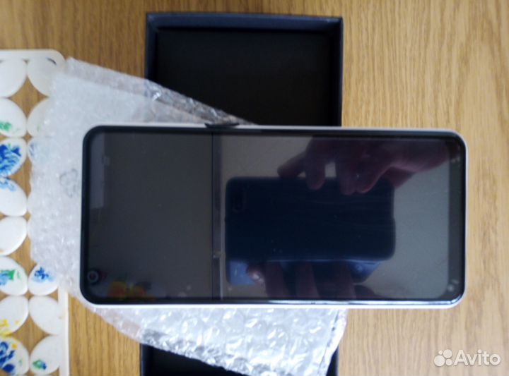 Новый смартфон