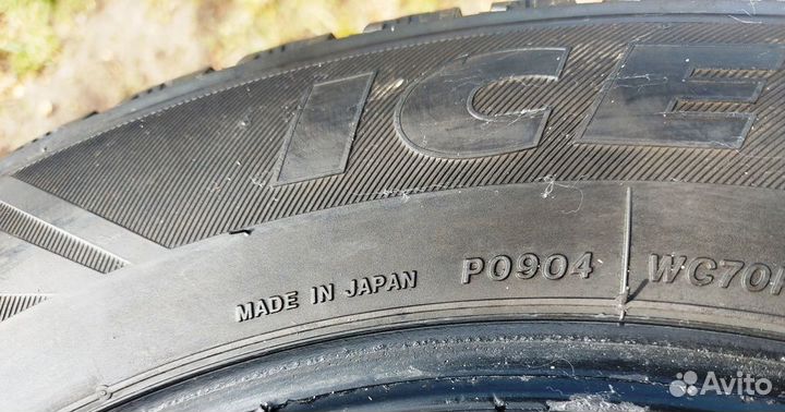 Bridgestone Ice Cruiser 7000 205/60 R16 92T