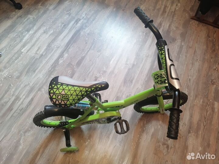 Детский трехколесный велосипед новый