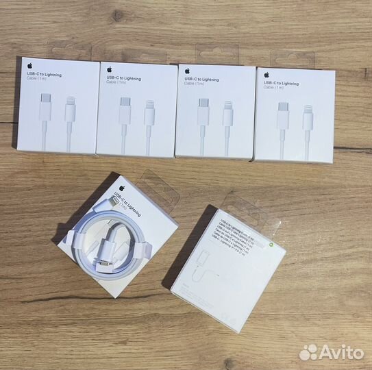 Зарядка на iPhone новые - шнур / кабель