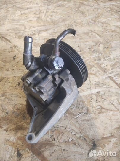 Насос гур Bmw E91 универсал 2.0 дизель M47N2 2006