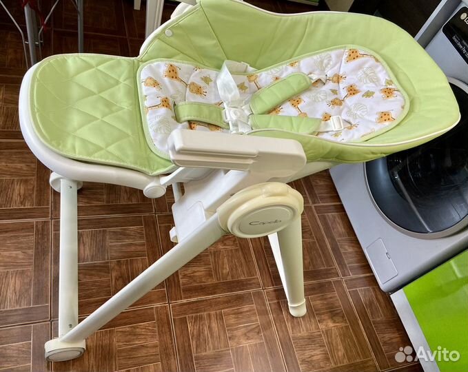 Стульчик для кормления capella