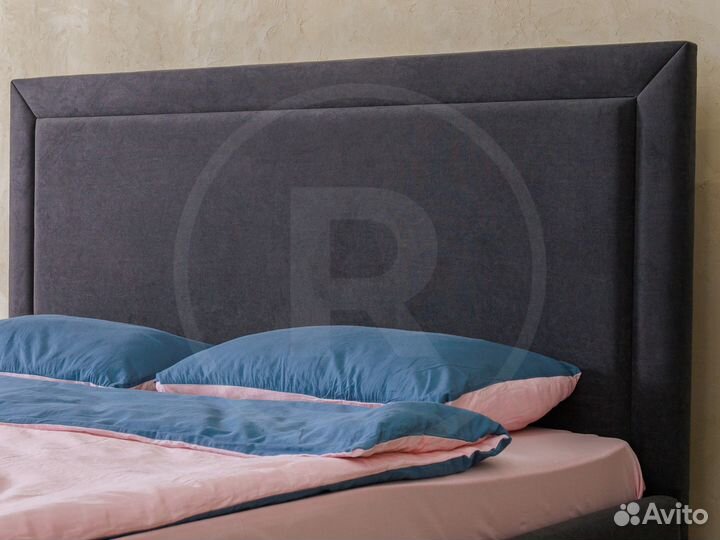 Кровать двухспальная