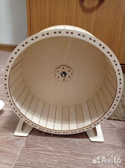 Колесо для грызунов деревянное