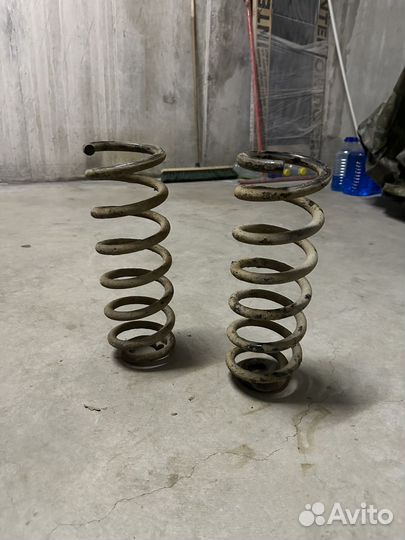 Пружина задняя Kia Sorento Prime UM 2.2 дизель