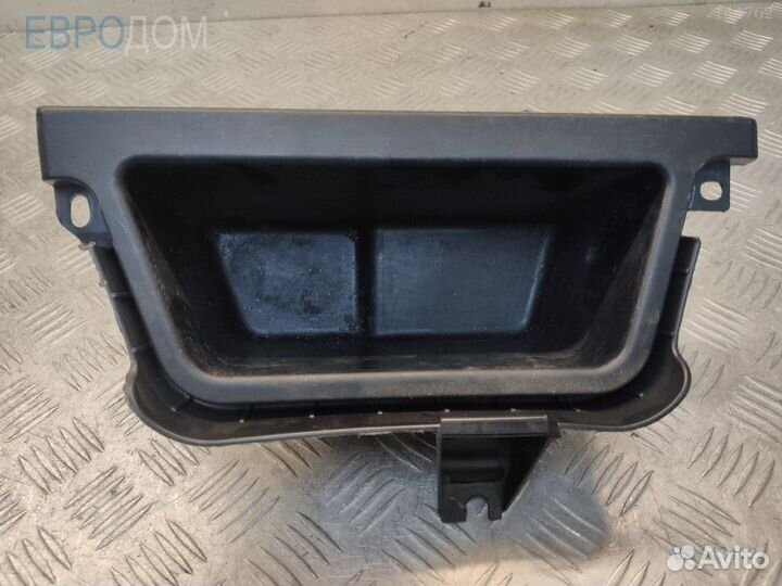 Бардачек (вещевой ящик) багажника на BMW F15 s1143472