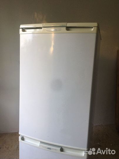 Холодильник бирюса