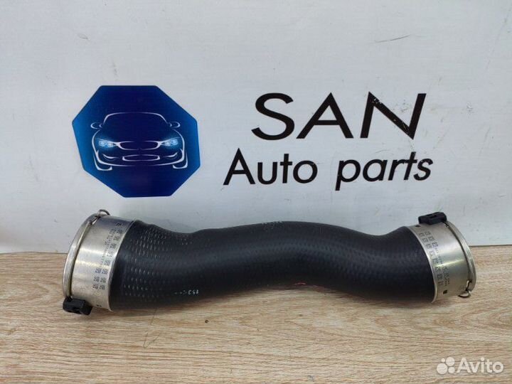 Патрубок интеркулера Bmw 3 F30 N55B30 2013