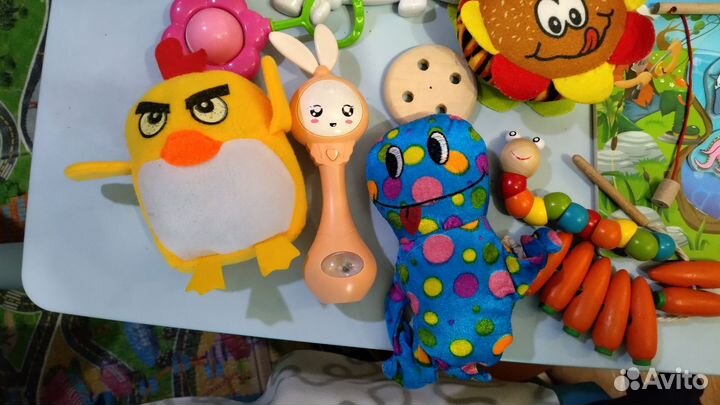 Развивающие игрушки пакетом