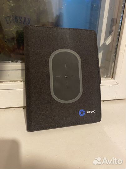 Блокнот с встроенным power bank