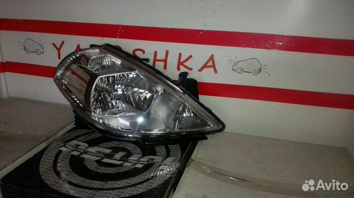 Фара ниссан тиида