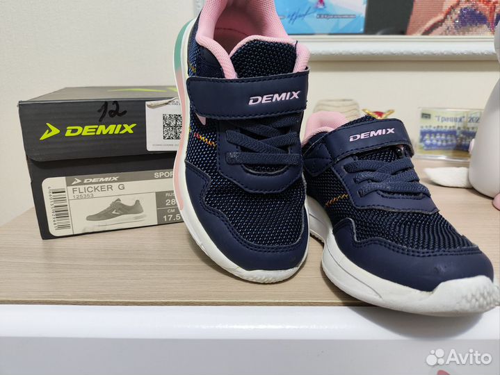 Кроссовки для девочки 28 размер demix