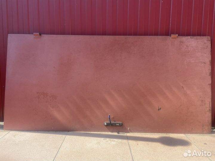 Дверь железная уличная