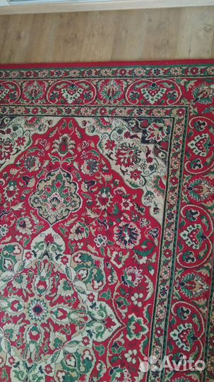 Ковер шерстяной