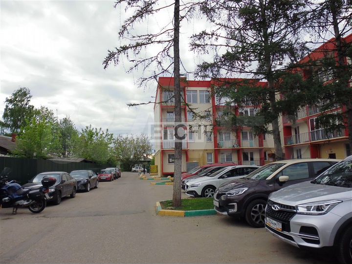 3-к. квартира, 78 м², 1/4 эт.