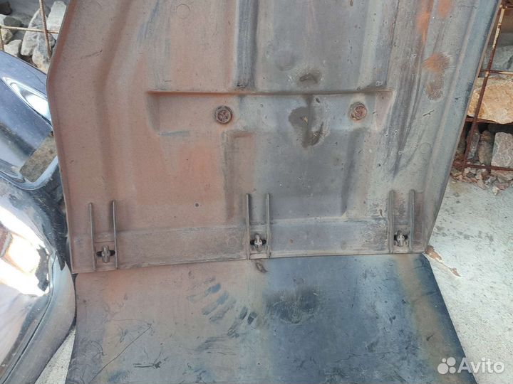 Брызговики Ниссан Атлас